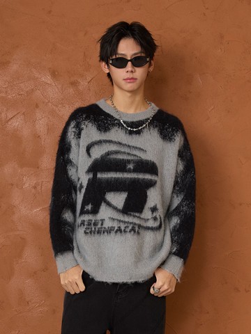 拚色R字塗鴉寬鬆長針織衫