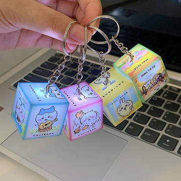 現貨🏆隔日到貨 烏薩奇鑰匙扣 吉伊卡哇發光吊飾 小八夜燈 創意方塊夜燈 學生趣味鑰匙扣 包包掛飾 掛件 鑰匙圈 小夜燈