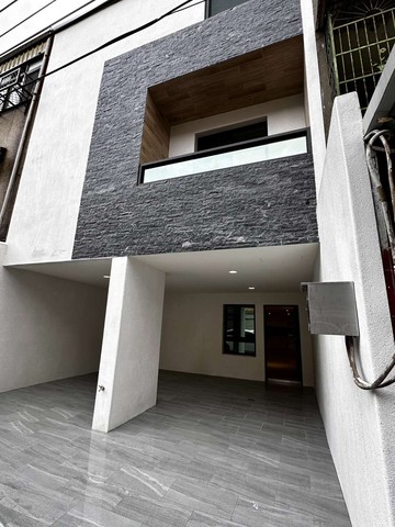 龍潭中科院旁大地坪整新美透天｜桃園市龍潭區民族路