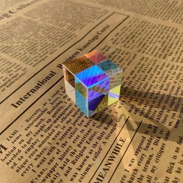 合光稜鏡 光學立方體 夢幻彩虹折射玻璃塊 拍照打光道具 物理實驗禮物