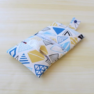 三角形圖案(藍)兩用面紙包 / 雜物包 衛生棉包