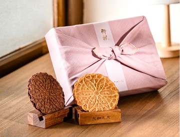 新年御禮 • 精緻手工蕾絲餅禮盒