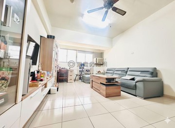 推薦三井百貨&衛武營鳳新高中大三房｜高雄市鳳山區國富路