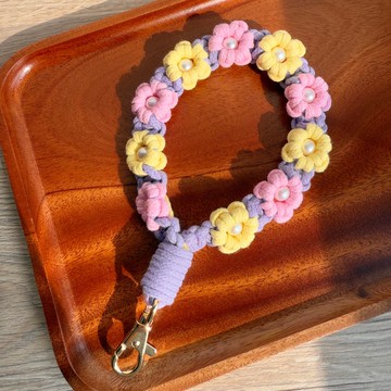 珍珠花花 | 手編 客製化 手腕手機掛繩