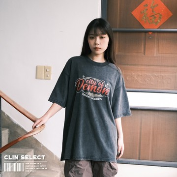 西林 CLIN｜選物｜City of Demons 印花T_三色 / T-0048 中性 素色 工裝