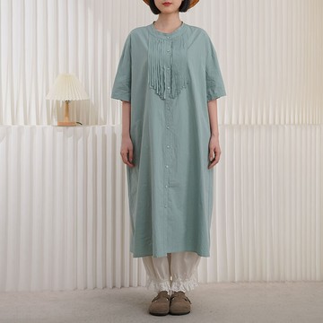 胸前压褶立领长袖文艺洋裝121432C