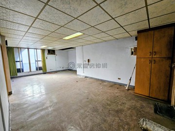 機能輕軌學區親子樂園｜國泰建設｜臨路大三房｜高雄市前鎮區英明一路