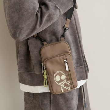 a la sha 阿財輕便斜背手機包