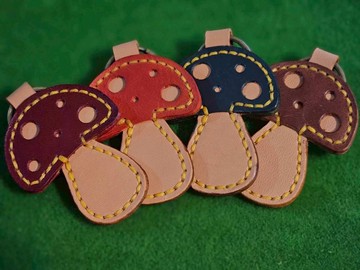 GWC手作 植鞣牛皮吊飾鑰匙圈