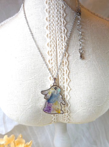 月夜的月兔樹脂項鍊