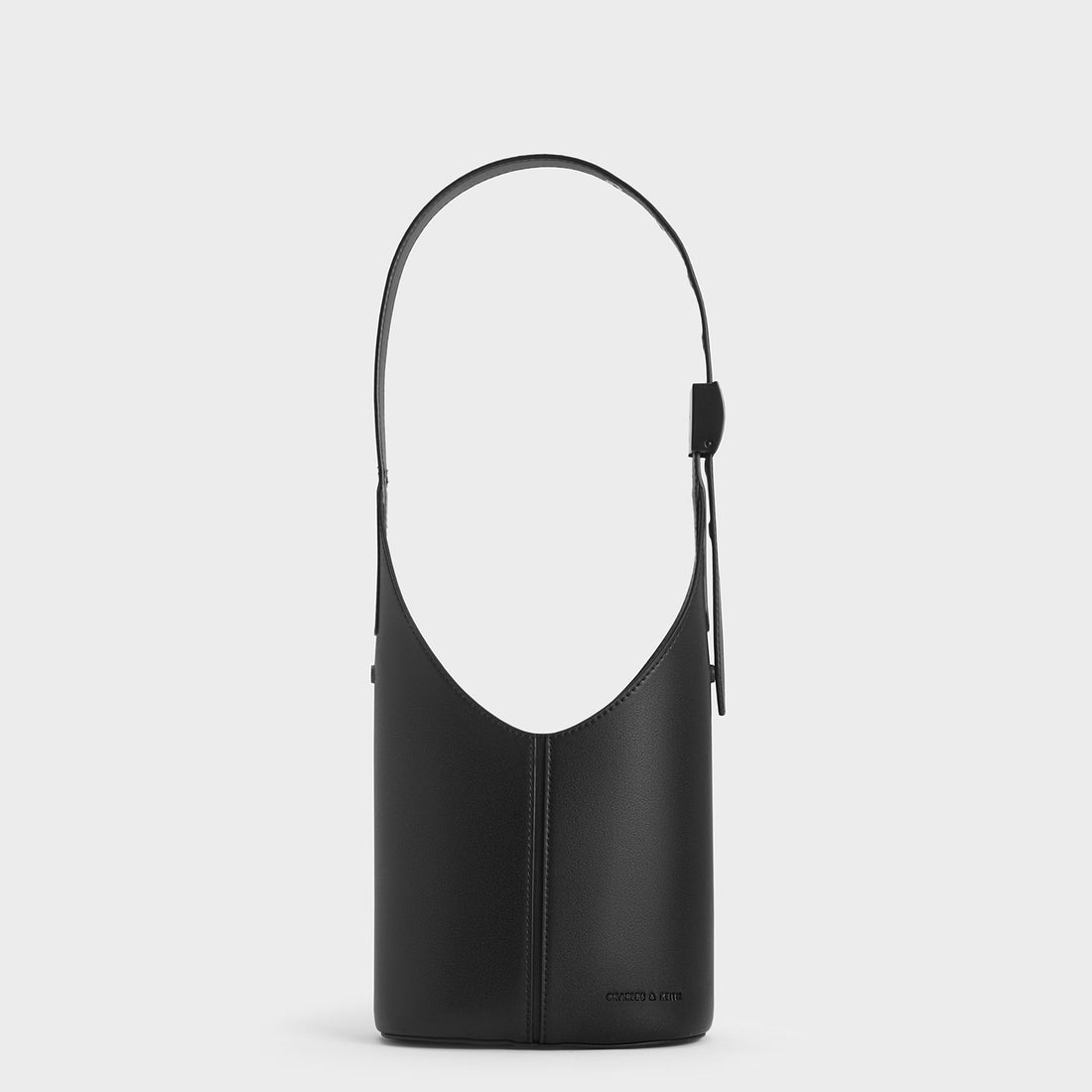 CHARLES & KEITH アルテア バケットバッグ Black CH1328AW19928 | LINE