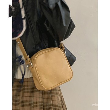 👜 卿選好物 👜百搭ins斜挎包包女秋冬2022新款潮複古小方包韓國小衆單肩小包