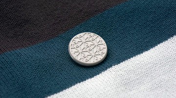 鹿港花窗-水泥胸針| 擴香石與飾品的結合