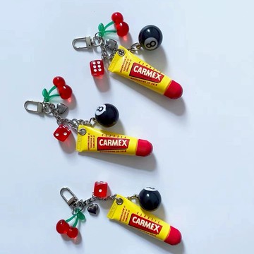 CARMET小蜜媞護唇膏+吊飾組合/單入 吊飾不挑款  包包掛飾 美妝吊飾