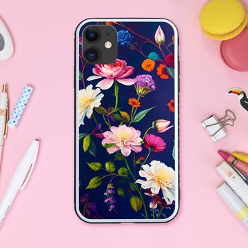 如同寶石礦石般閃耀的北歐多彩鮮豔花卉圖案，搭配藍色背景，高雅時尚 手機殼【強化玻璃塗層】適用於 iPhone16